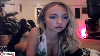 Hot babe webcam amateur – XFROZEN.COM